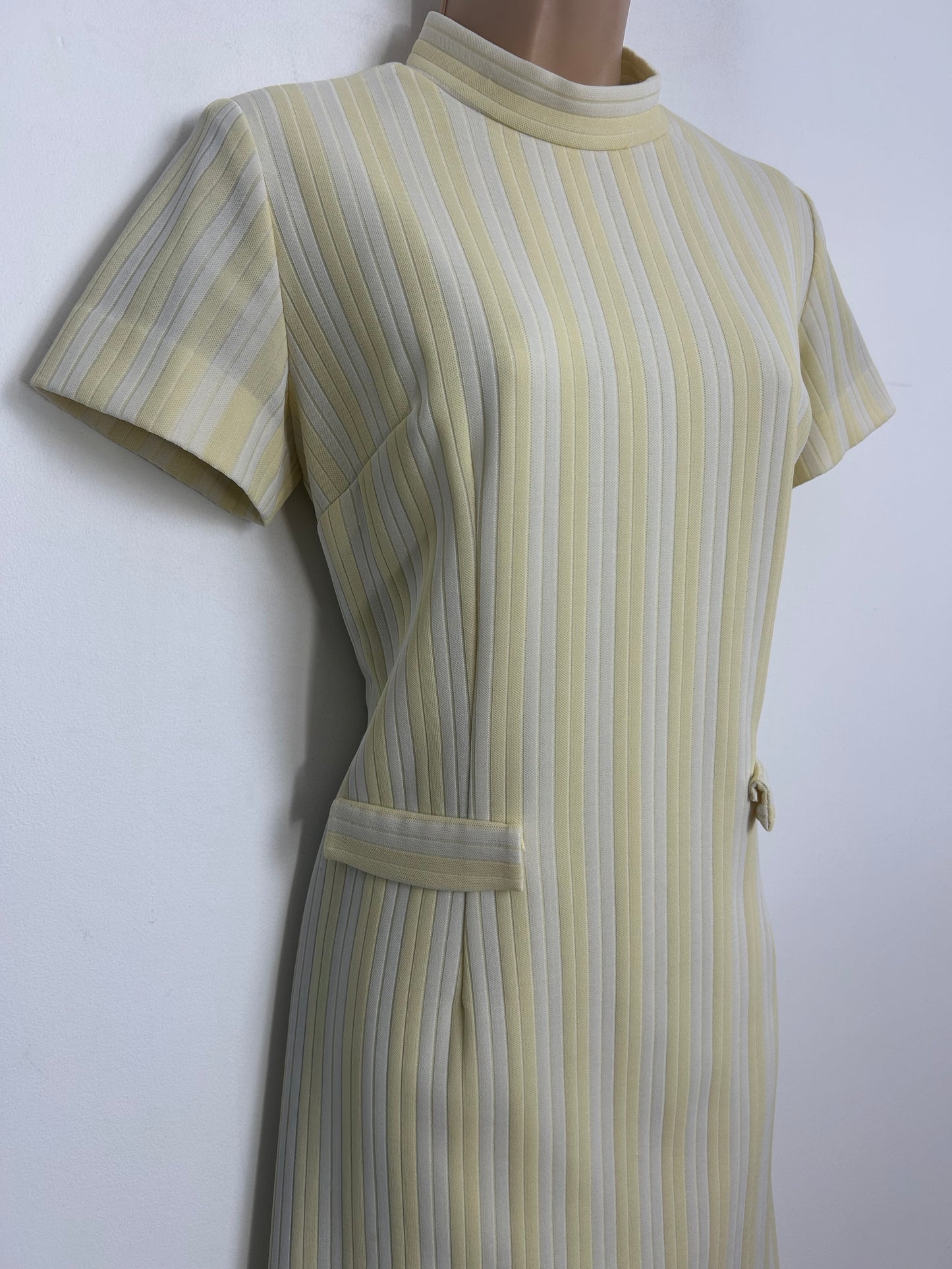 Vintage 1960s RODNEY DRESSES Size 12 Lemon & White Stripe Print Crimplene Mod Shift Dress