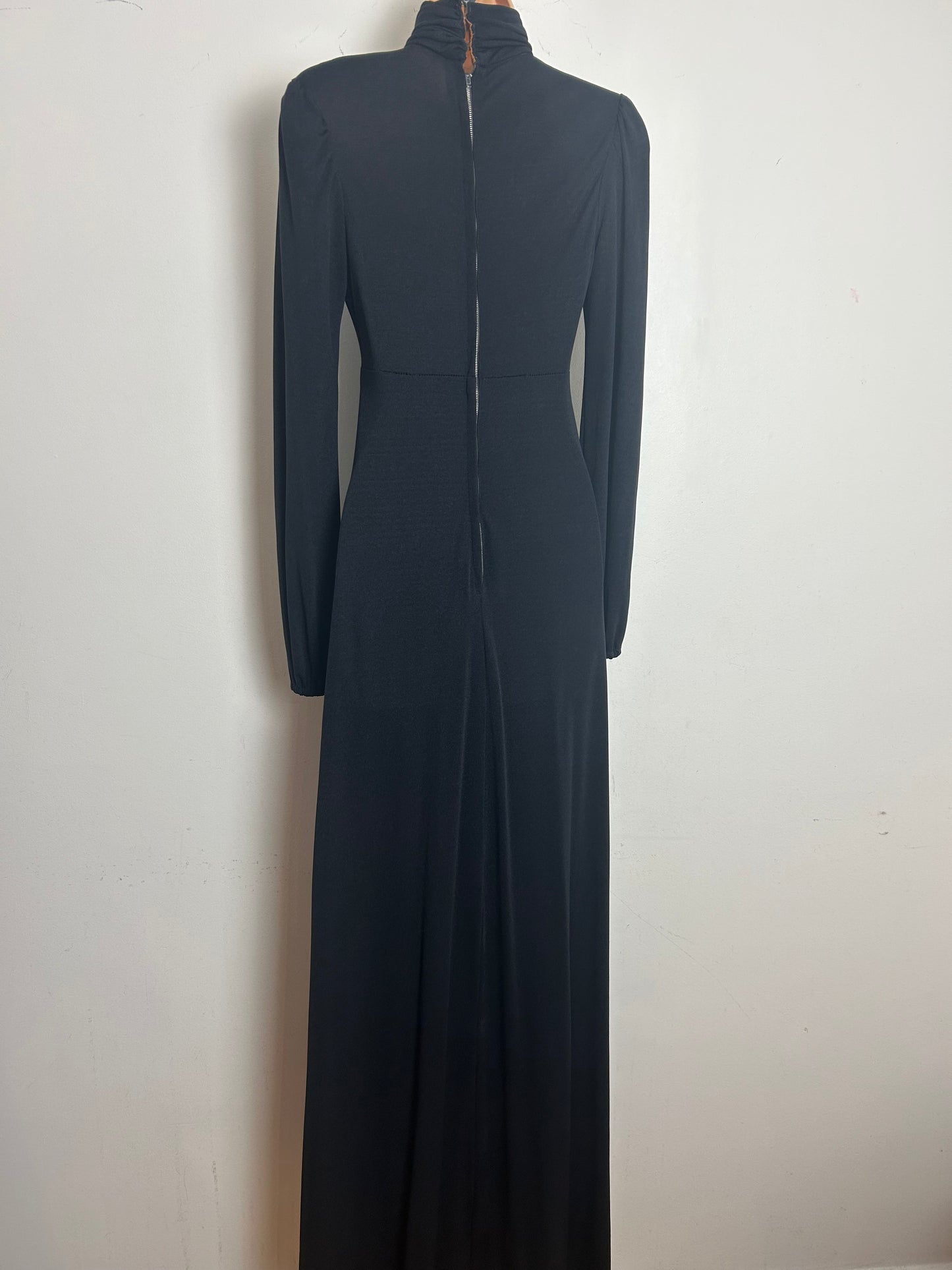 Vintage 1970s ZANIE Size 6-8 Black Long Sleeve Turtle Neck Keyhole Long Sleeve Maxi Dress