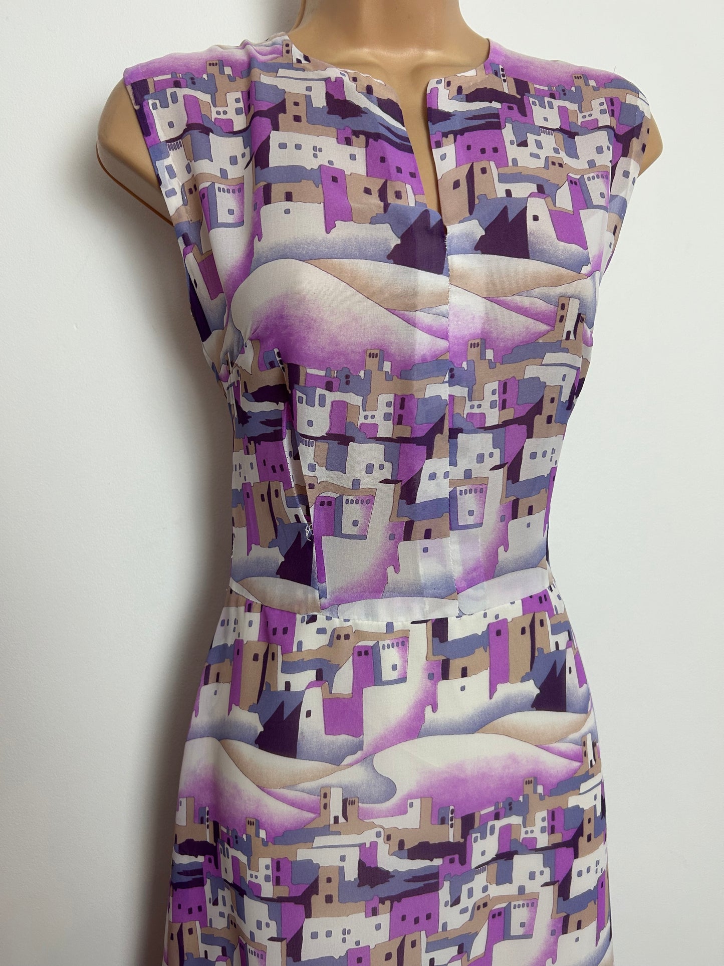 Vintage 1970s Size 8 White Pink & Violet Stylised Green Village Print Chiffon Maxi Dress