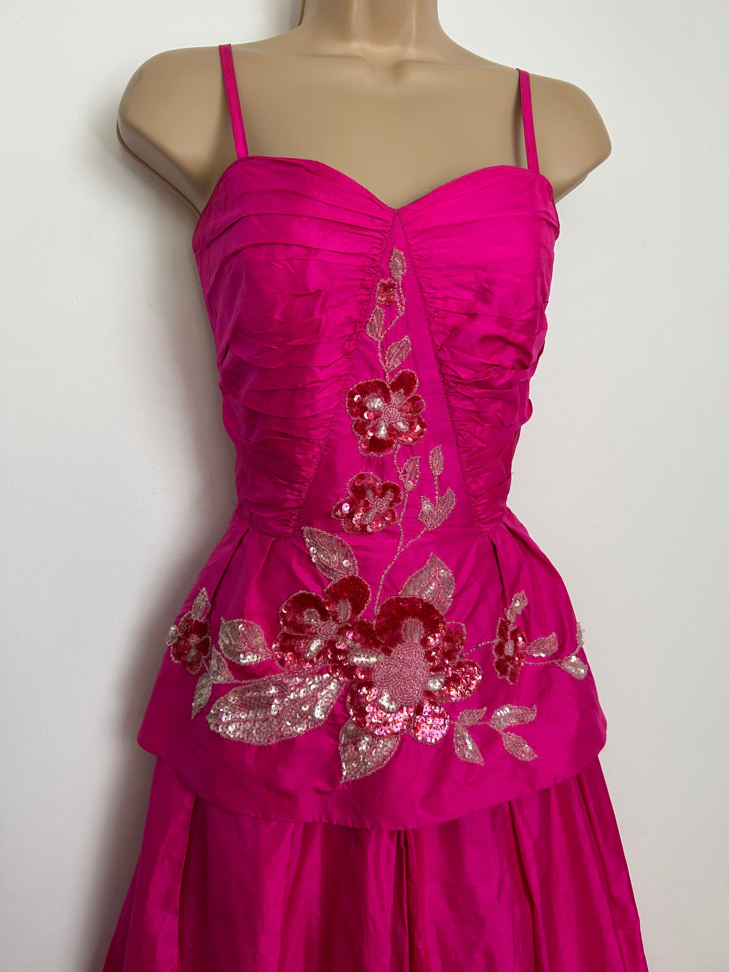 Vintage 1980s Size 6 Neon Hot Pink Sequin Detail 100% Silk Peplum Occasion Gown