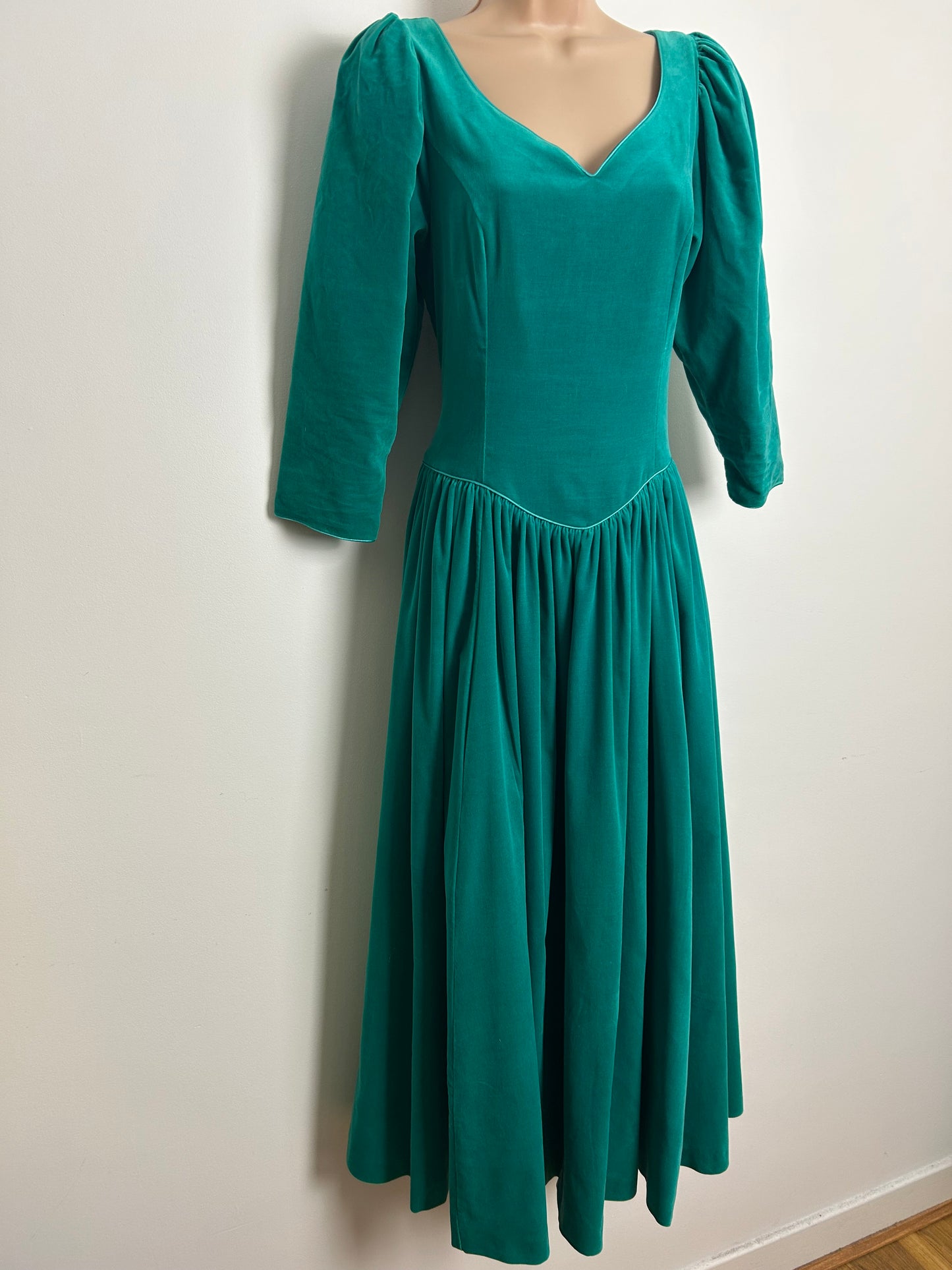 Vintage 1980s LAURA ASHLEY Size 10 (Size 14 On Label) RARE Dark Turquoise Teal Velvet Midi Ballgown