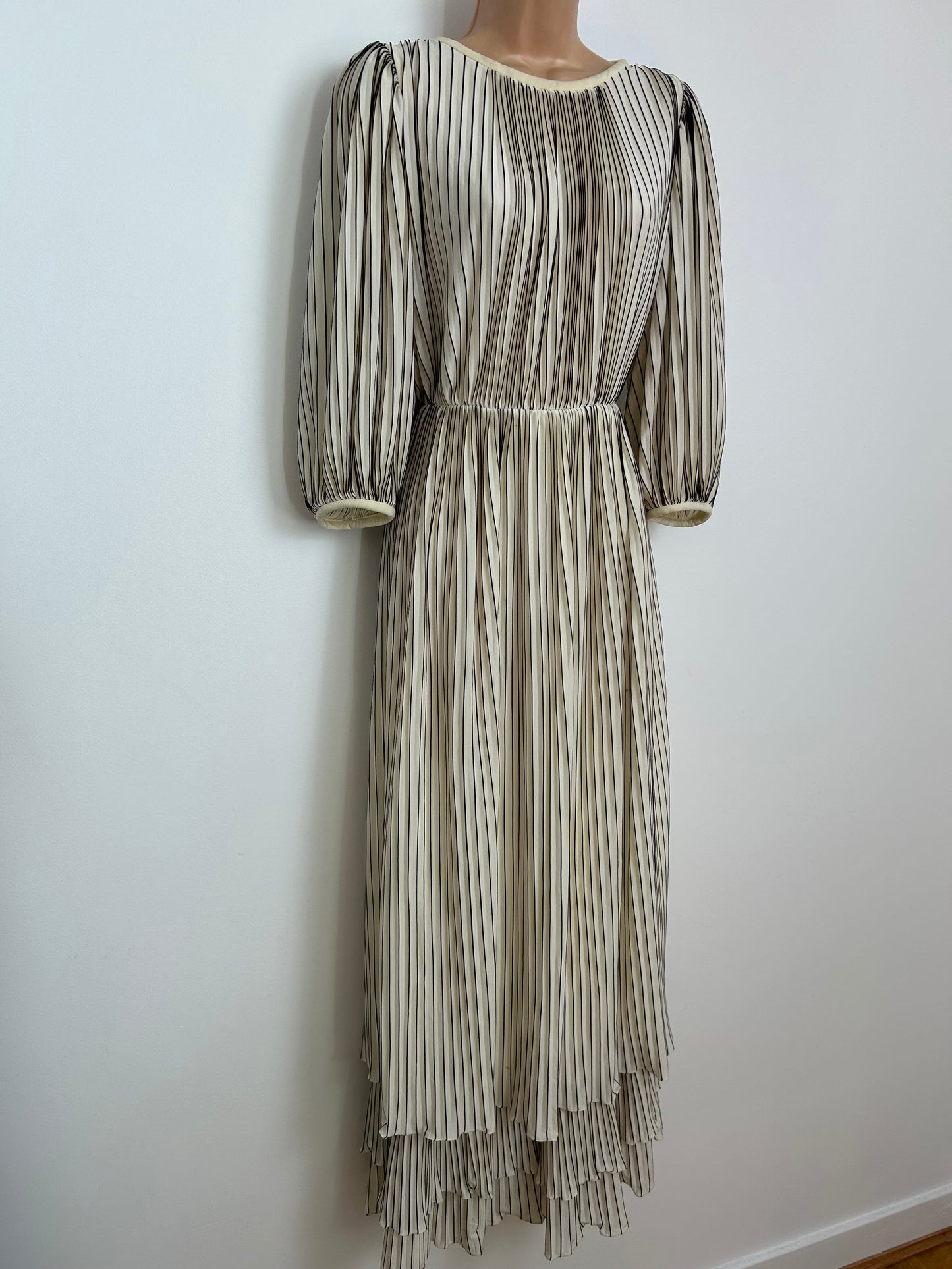 Vintage Late 1970s MARION RUSSELL Size 10 Cream & Brown Plisse Pleated Layered Occasion Maxi Dress