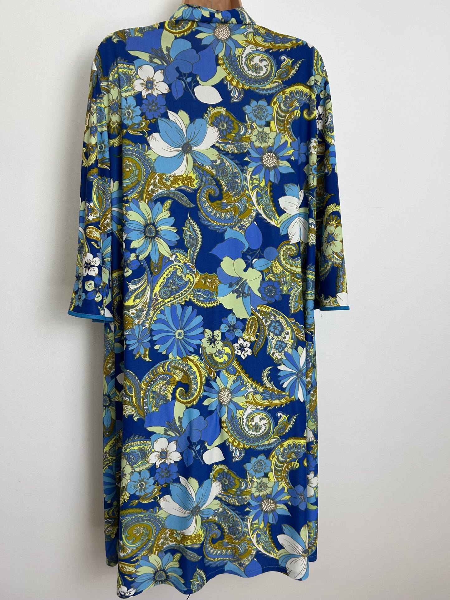 Vintage 1960s Up To Size 16 Blue & Green Floral Paisley Print Pocket Detail Mid Length House Coat