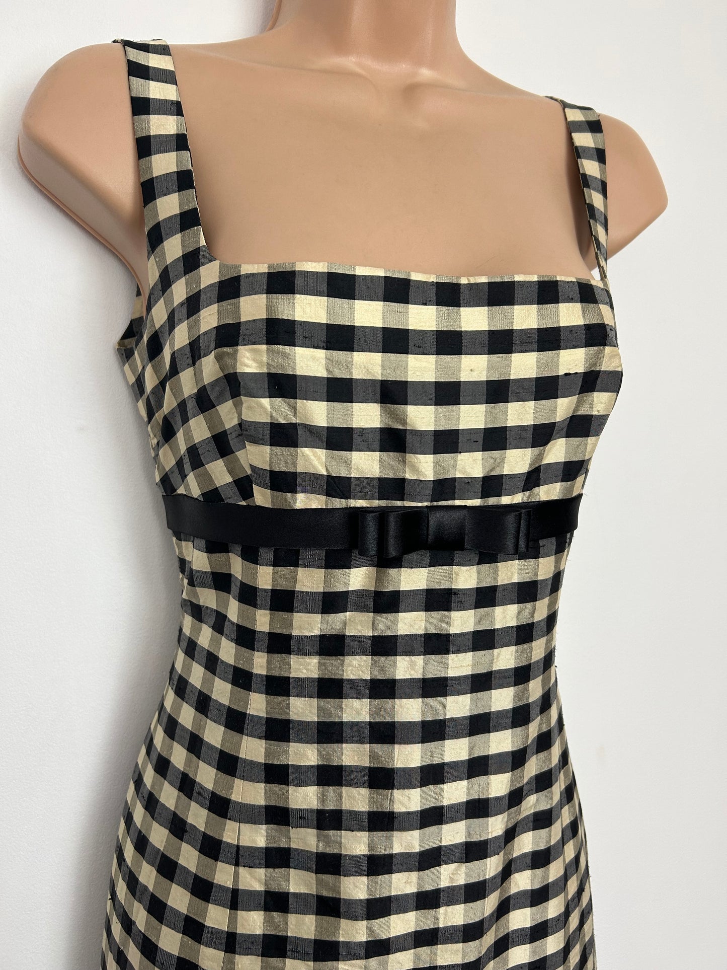 Vintage 1960s UK Size 8 Black & Pale Gold Check Print Sleeveless Bow Waist Shift Dress