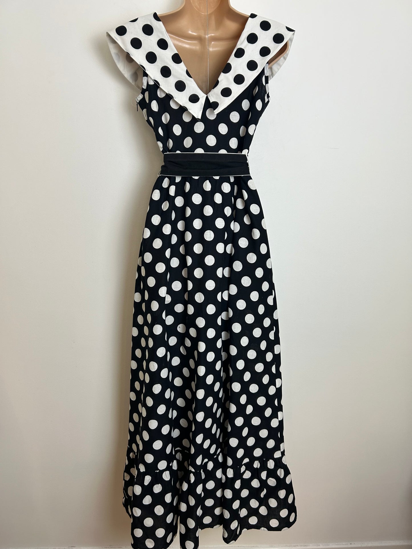 Vintage Early 1980s Size 8 Black & White Spot Print Bardot Style Belted Cotton Summer Maxi Dress