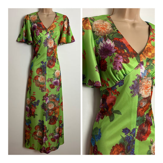 Vintage 1970s UK Size 8 Green & Orange Tones Floral Print Short Flutter Sleeve Boho Maxi Dress