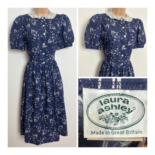 Vintage 1980s LAURA ASHLEY Size 8 Navy Blue & White Floral Print Lace Collar Cotton Tea Dress