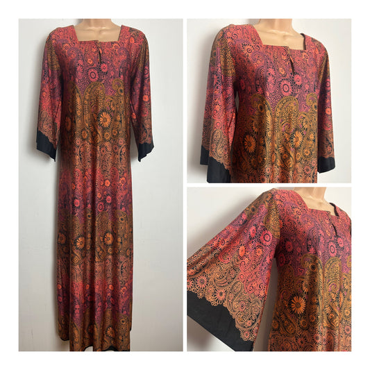 Vintage 1970s TIFFANY Up To Size 10 Coral Orange Tones Paisley Print Flared Sleeve Kaftan Style Maxi Dress