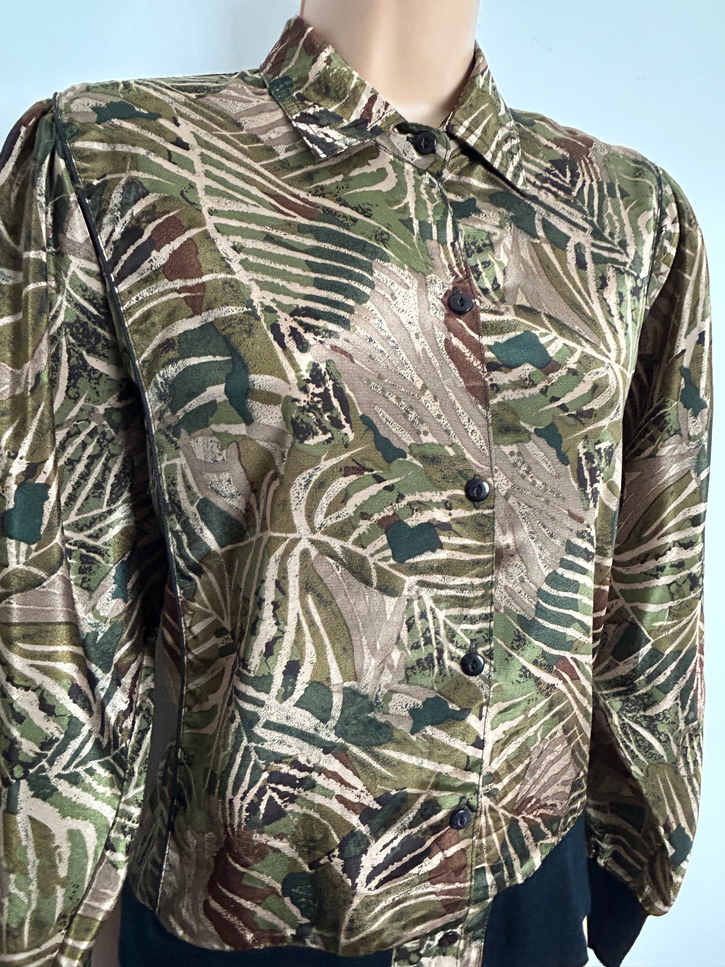Vintage 1980s Size 12-14 Brown & Green Tones Tropical Jungle Print Blouson Style Shirt