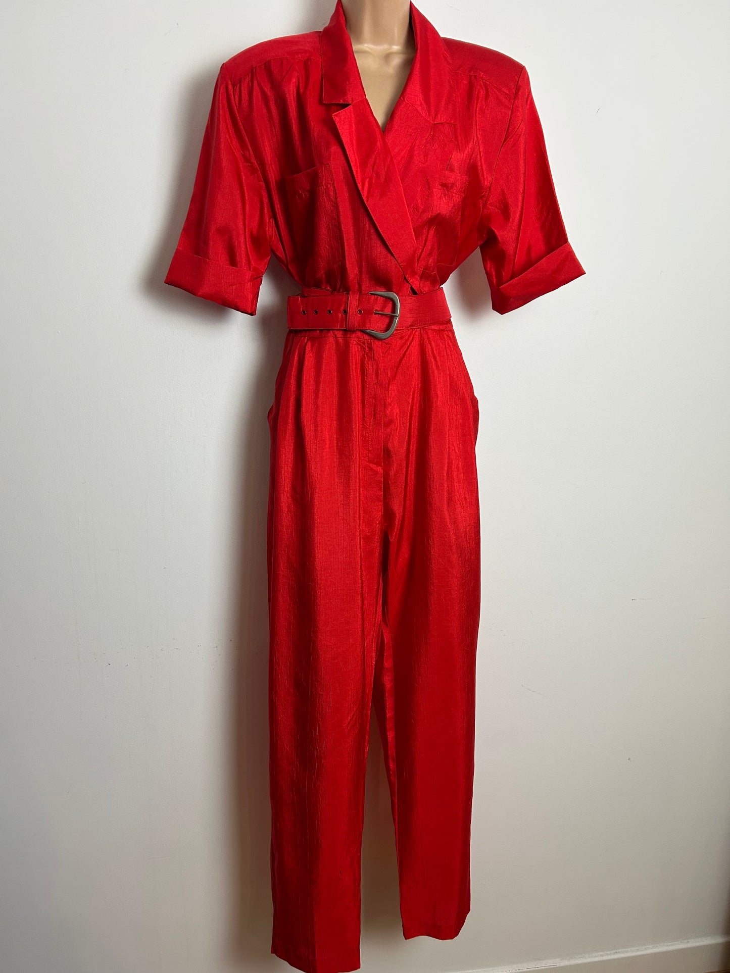 Vintage 1980s JOAN WALTERS Size 14 Red Short Sleeve Chest Pockets Belted Tapered Leg Jumpsuit