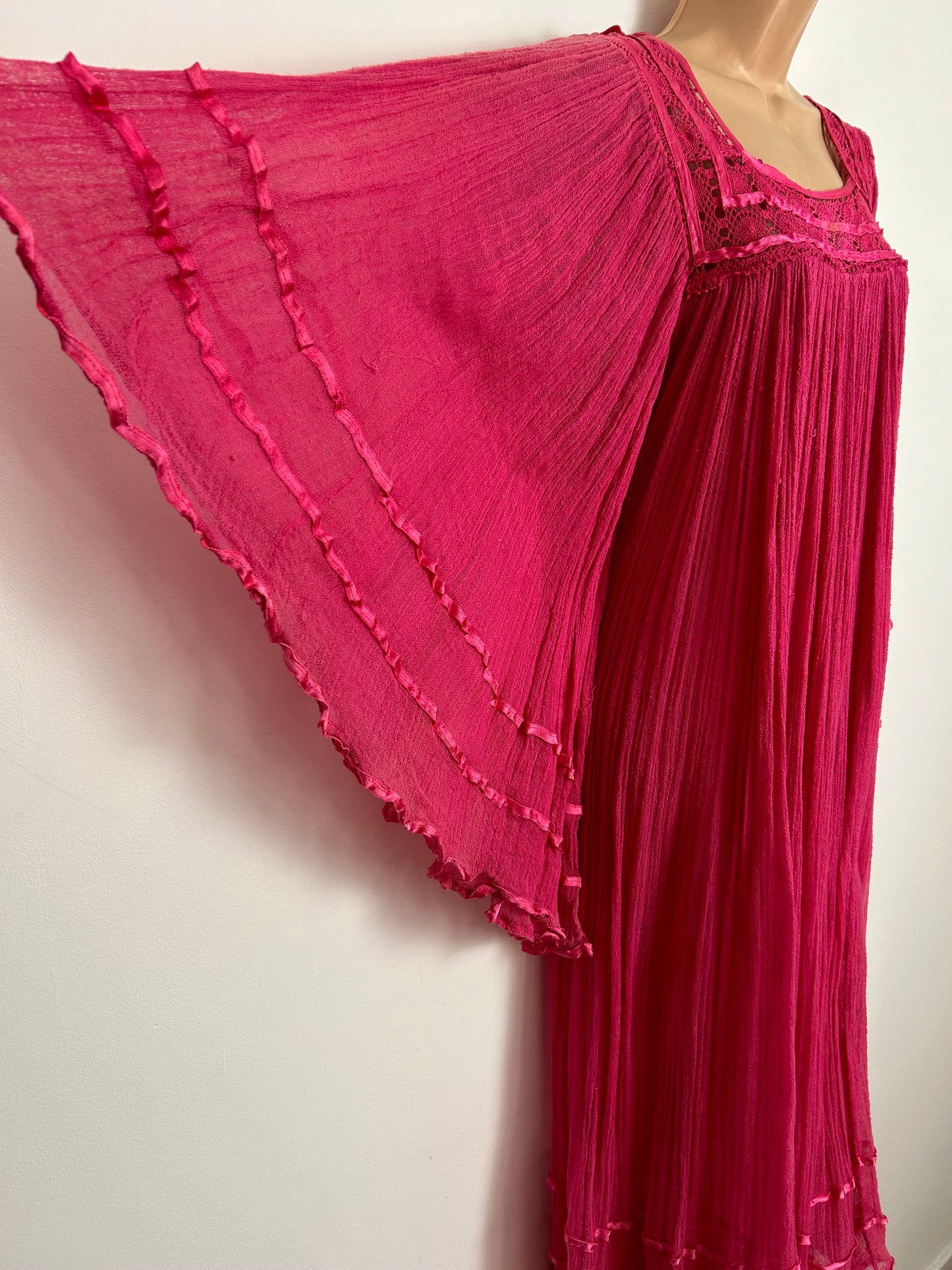 Vintage 1970s EL COMAL Up To Size 12 Hot Pink 100% Cheesecloth Cotton Flared Sleeve MEXICAN Kaftan Midi Dress