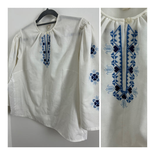 Vintage 1980s Size 12-14 White & Blue Embroidered Cotton Mix Long Sleeve Cottage Core Boho Blouse