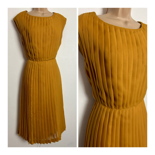 Vintage Late 1950s/Early 1960s UK Size 12 Mustard Yellow Pleated Sleeveless Dress