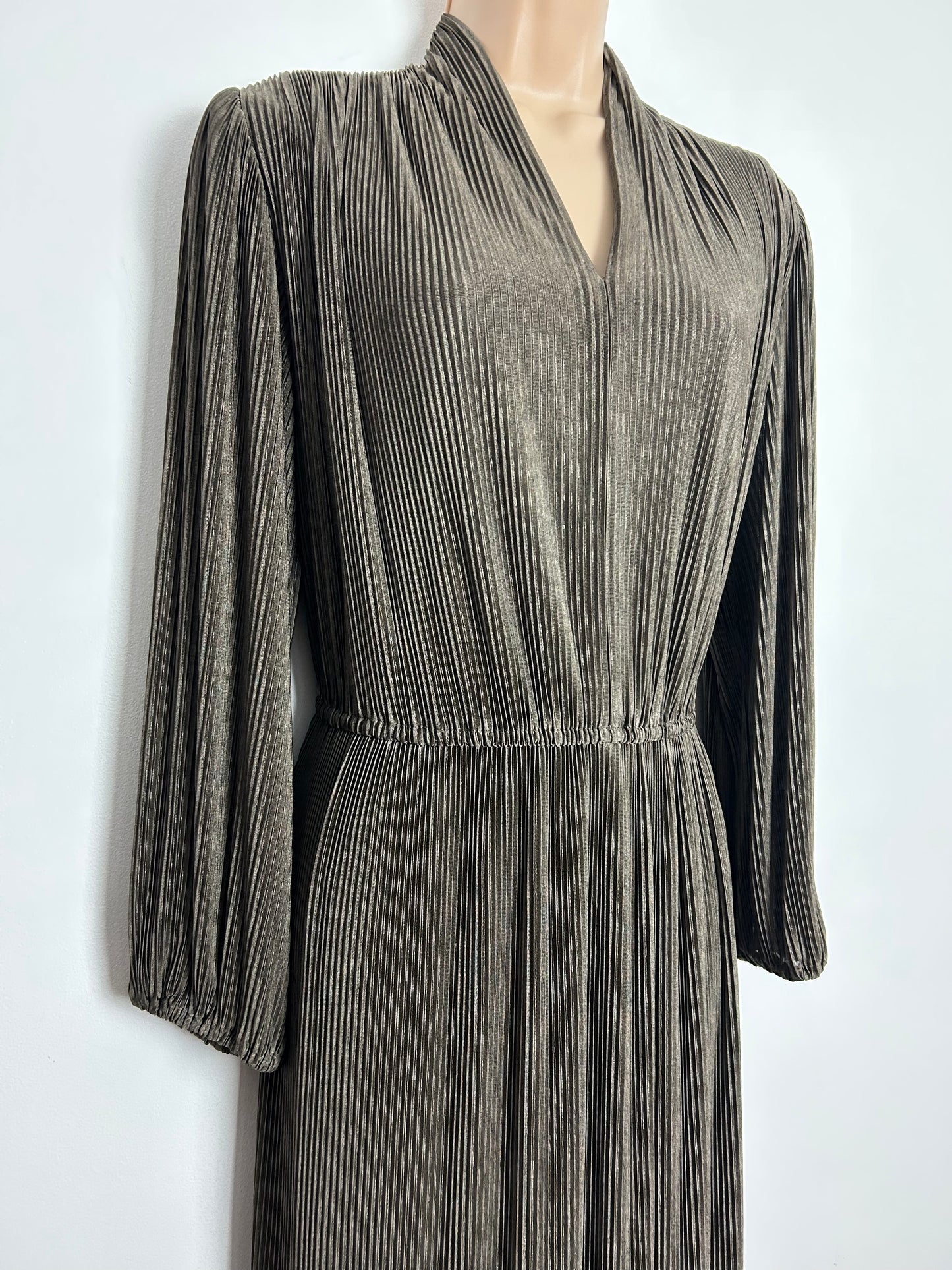 Vintage Early 1980s MUREK UK Size 14-16 Taupe Plisse Pleated Long Sleeve Occasion Evening Maxi Dress