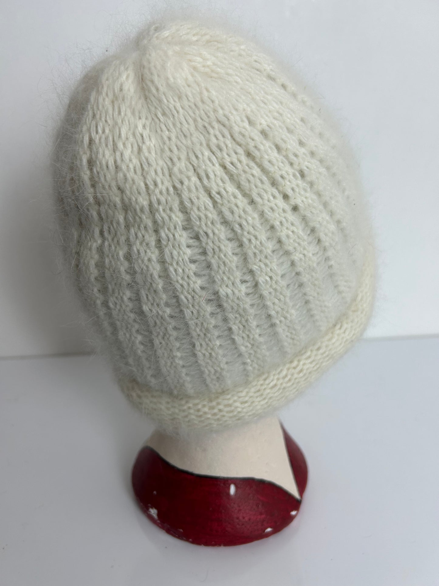 Vintage Cream Wool & Angora Semi Chunky Knit Pull On Beanie Style Hat
