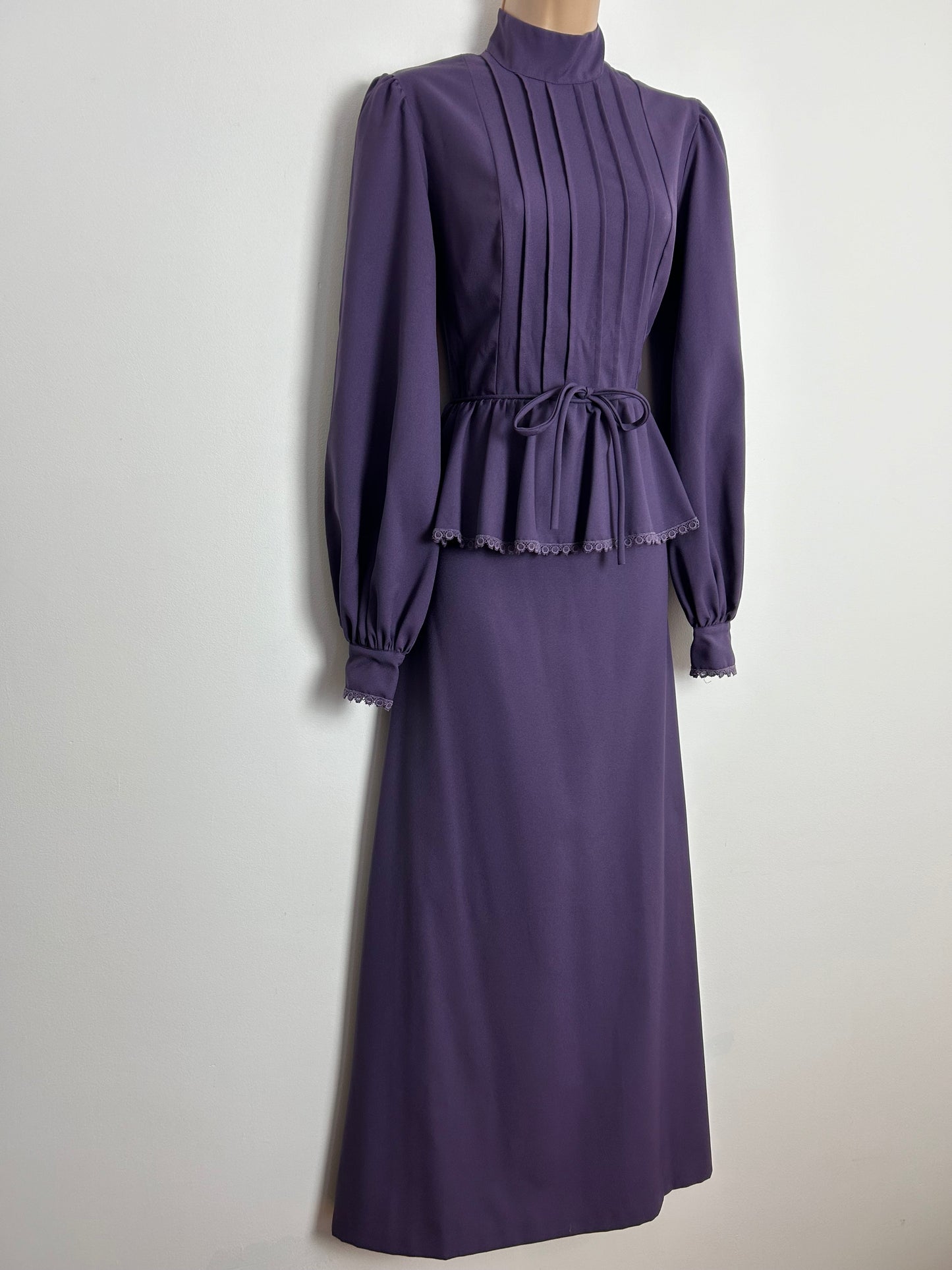 Vintage 1970s SIMON ELLIS UK Size 8 Mauve Purple High Neck Long Sleeve Peplum Prairie Boho Maxi Dress