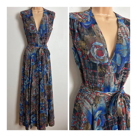 Vintage 1970s Size 6-8 Blue Red & Pale Brown Floral Print Sleeveless Belted Full Wrap Maxi Dress