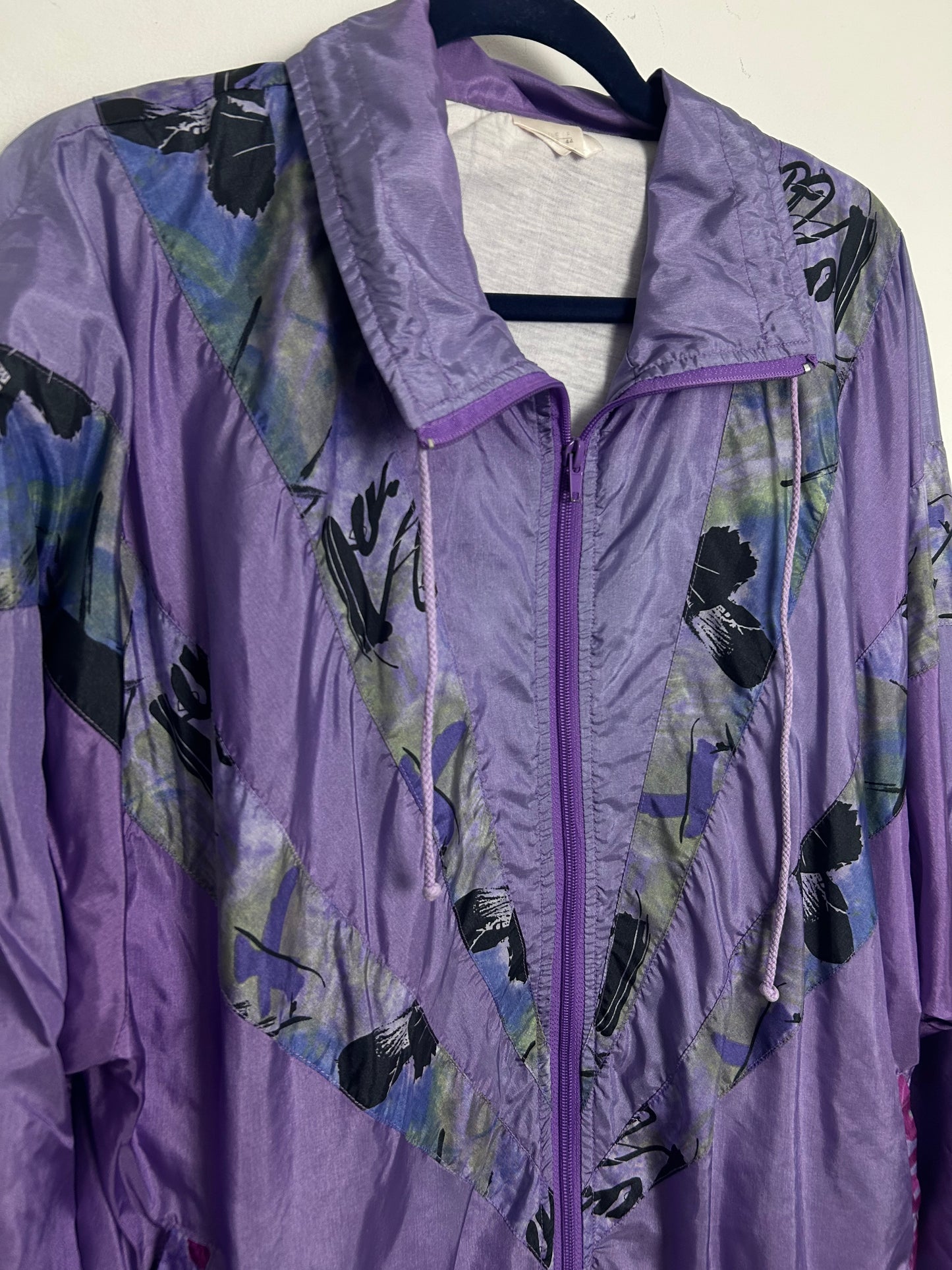 Vintage 1980s Up To Size 16 Lilac Patterned Shell Suit Jacket/Windbreaker