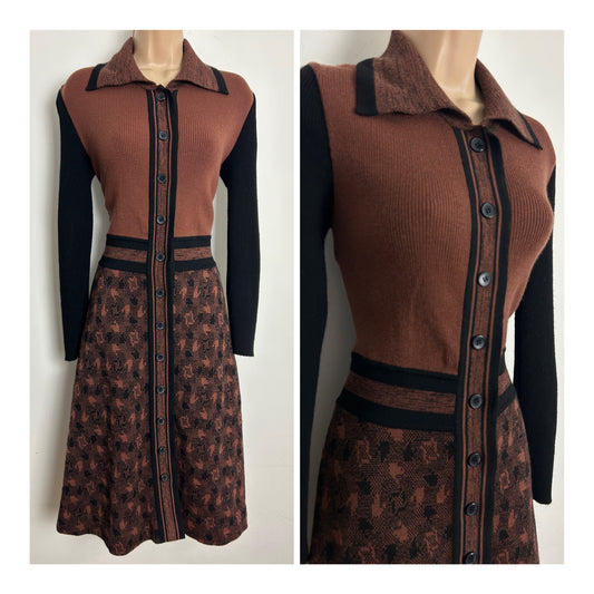 Vintage 1970s Size 8-10 Brown & Black Abstract Check Print Rib Jersey Mod Day Dress