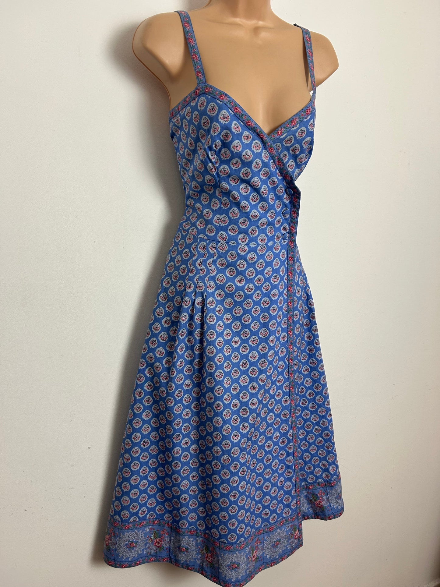 Vintage 1970s Size 10 RARE CHARLES DEMERY SOULEIADO Size 8 Pretty French Country Fabric Print Cotton Wrap Dress