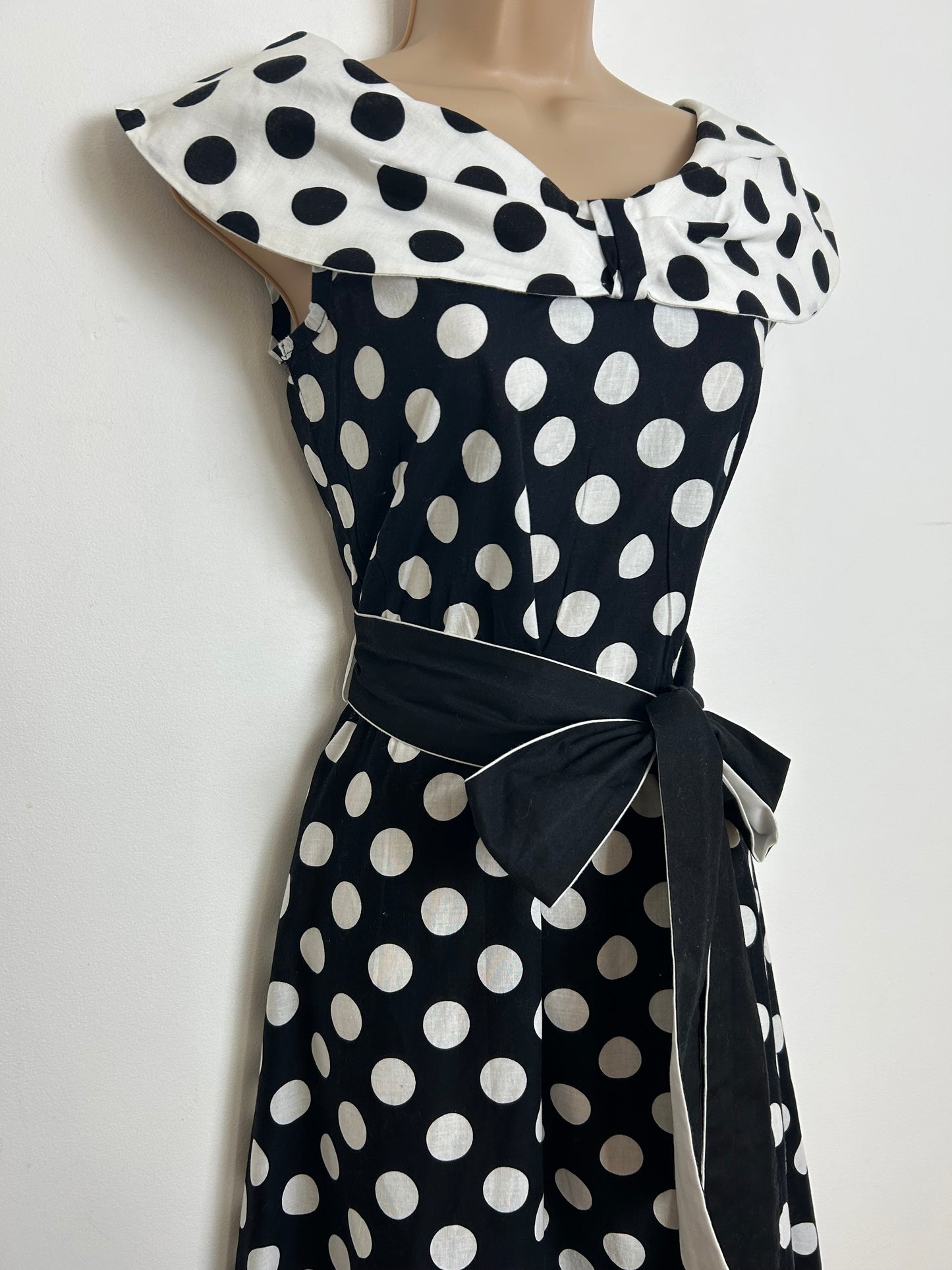 Vintage Early 1980s Size 8 Black & White Spot Print Bardot Style Belted Cotton Summer Maxi Dress