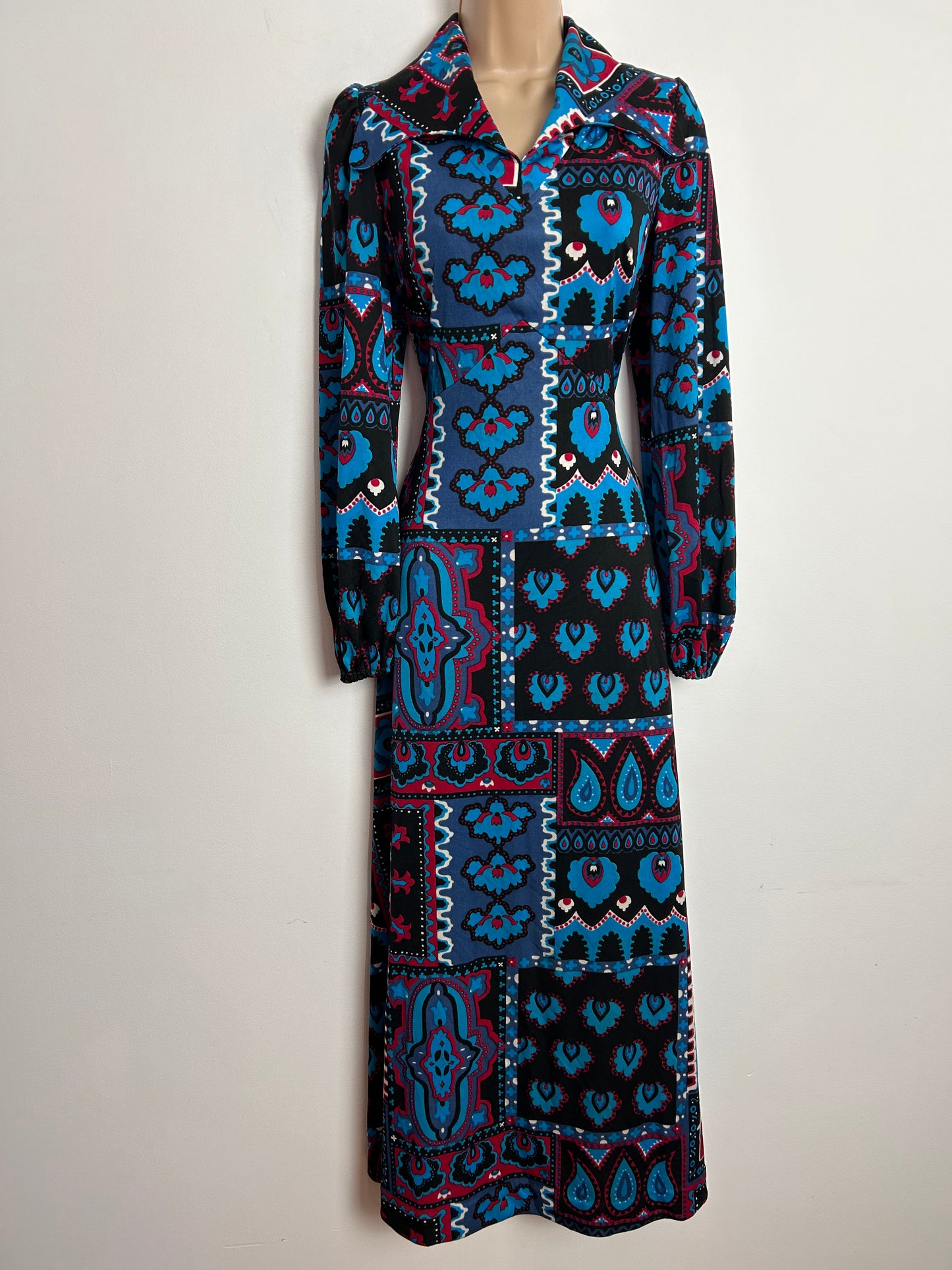 Vintage 1970s UK Size 10 Black Blue & Red AMAZING Abstract Print Long Sleeve Boho Maxi Dress