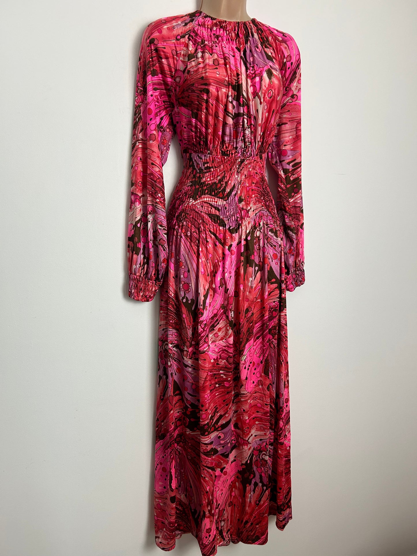 Vintage 1970s Size 10-12 Pink Abstract Psychedelic Print Long Sleeve Shirred Neck Maxi Dress