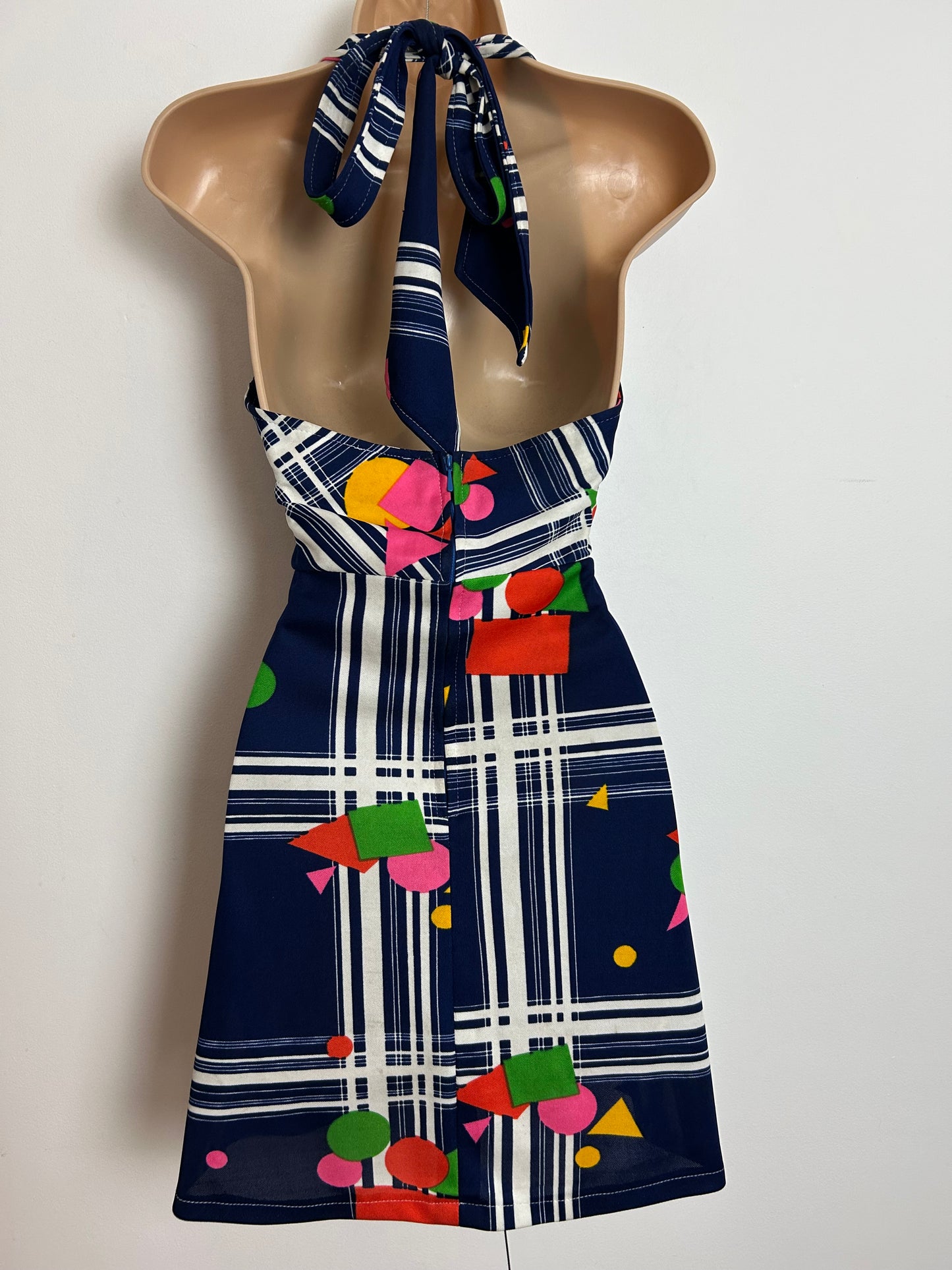 Vintage 1970s Size 6-8 Navy Blue White Pink Yellow & Green Abstract Print Halter Neck Summer Dress