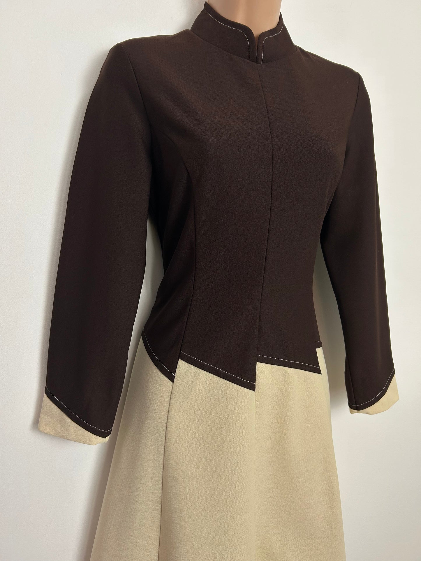 Vintage Late 1960s UK Size 8 ALISON JANE Brown & Cream Crimplene Long Sleeve Panel Mod Dress