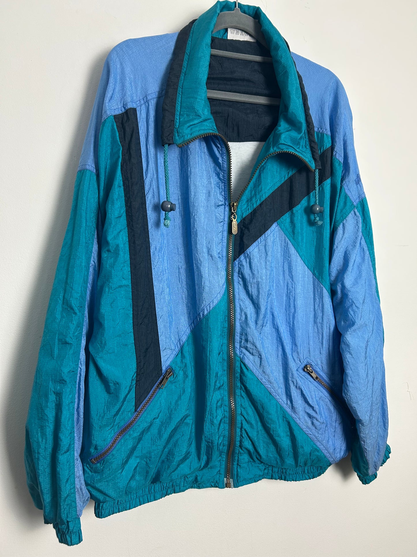 Vintage 1980s T/ART Up To Size 16 Blue Tones Zip Pockets Shell Suit Jacket