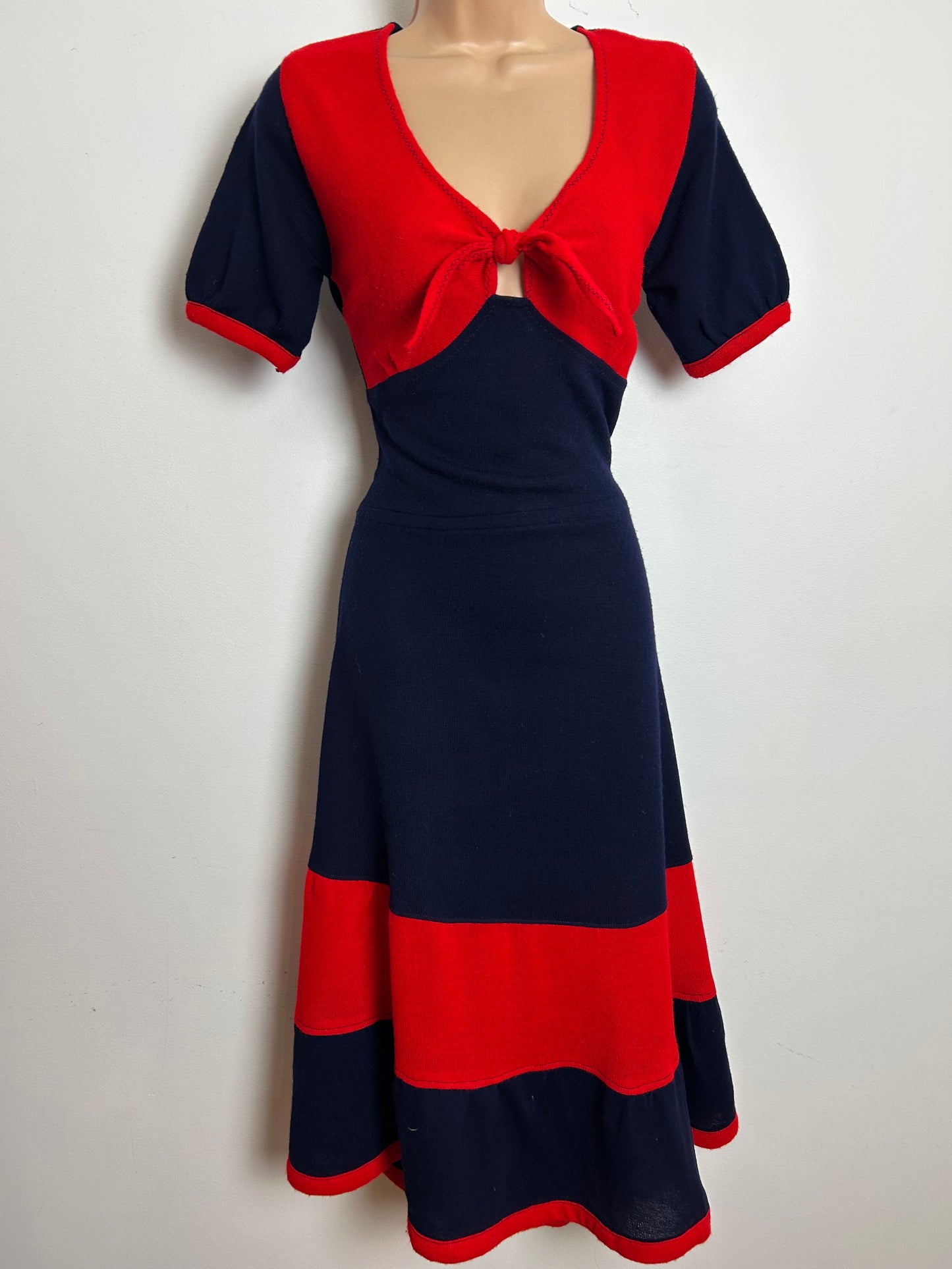 Vintage 1970s Size 8-10 Red & Navy Blue Jersey Feel Tie Bust Cut Out Detail Midi Length Day Dress