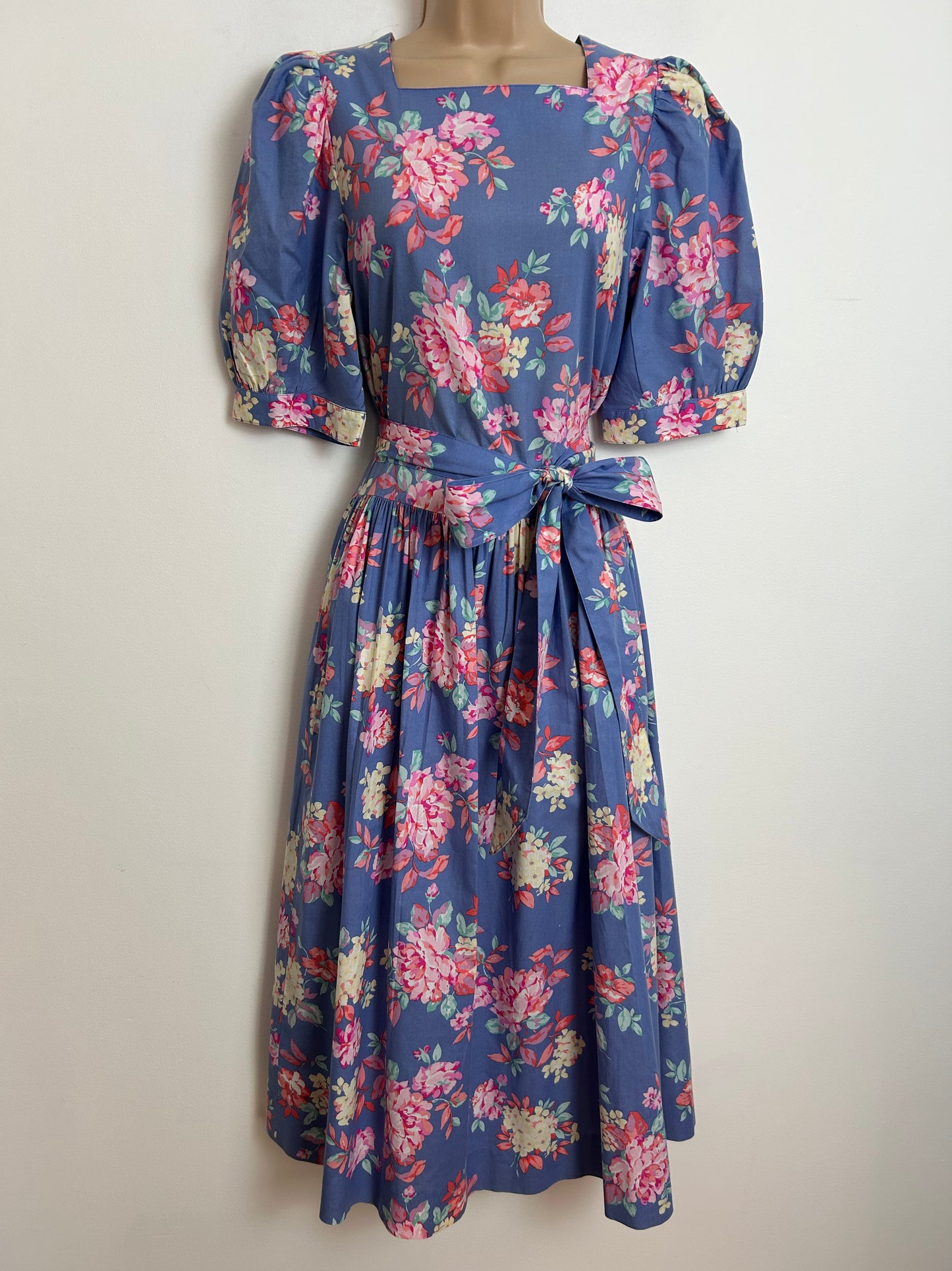 Vintage 1980s LAURA ASHLEY Size 12 (Size 16 On Label) Blue Pink & Coral Floral Print Cotton Belted Midi Dress