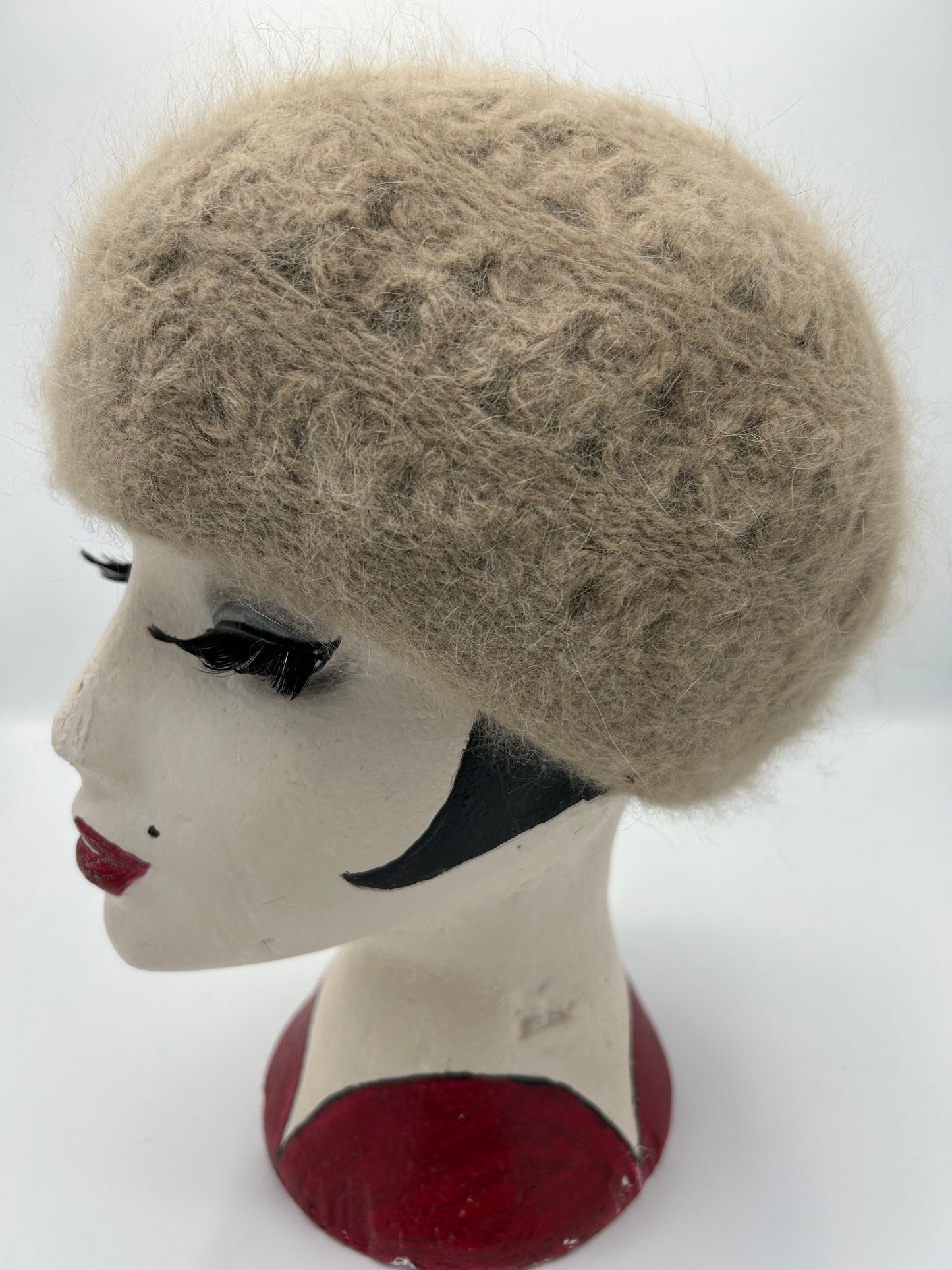 Vintage 1980s Sandy Beige Chunky Angora & Wool Mix Super Soft Beanie Style Winter Hat