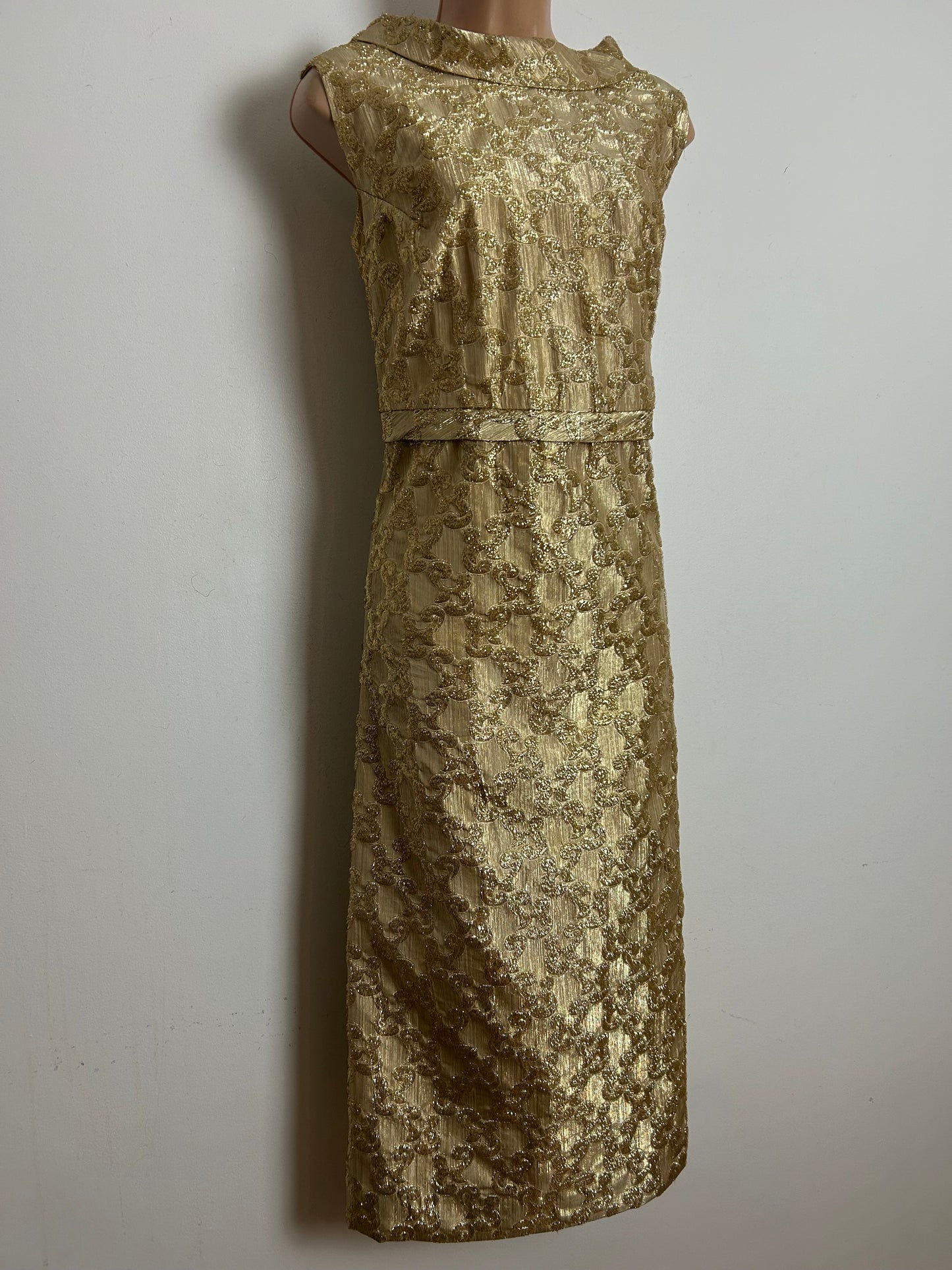Vintage 1960s Size 14 Metallic Gold Sleeveless Christmas Party Occasion Midi Dress