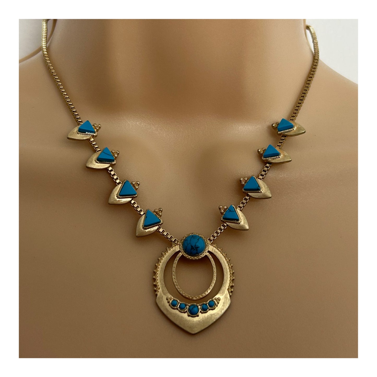 Vintage Gold Tone & Turquoise Stone Set Ethnic Inspired Boho Necklace