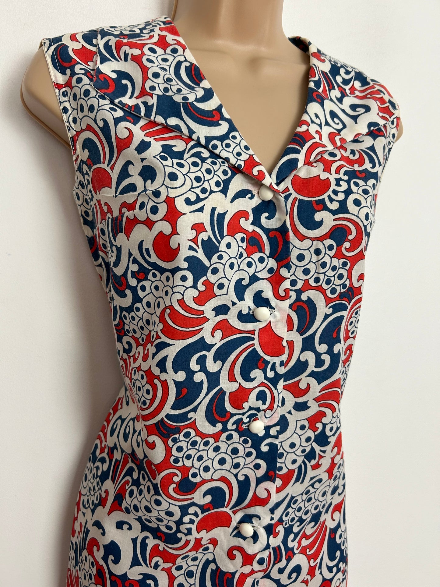 Vintage 1960s JC STYLE UK Size 10-12 Cute Blue White & Red Abstract Print Lightweight Cotton Mini Mod Dress