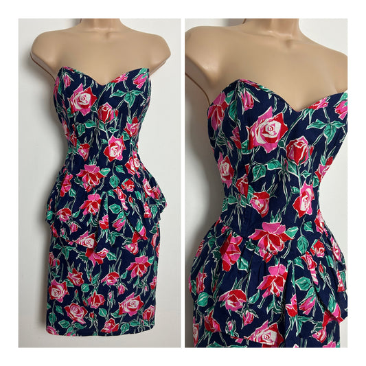 Vintage 1980s INNOVATIONS Size 8 Navy Blue Pink & Red Floral Print Strapless Peplum Fitted Cotton Dress