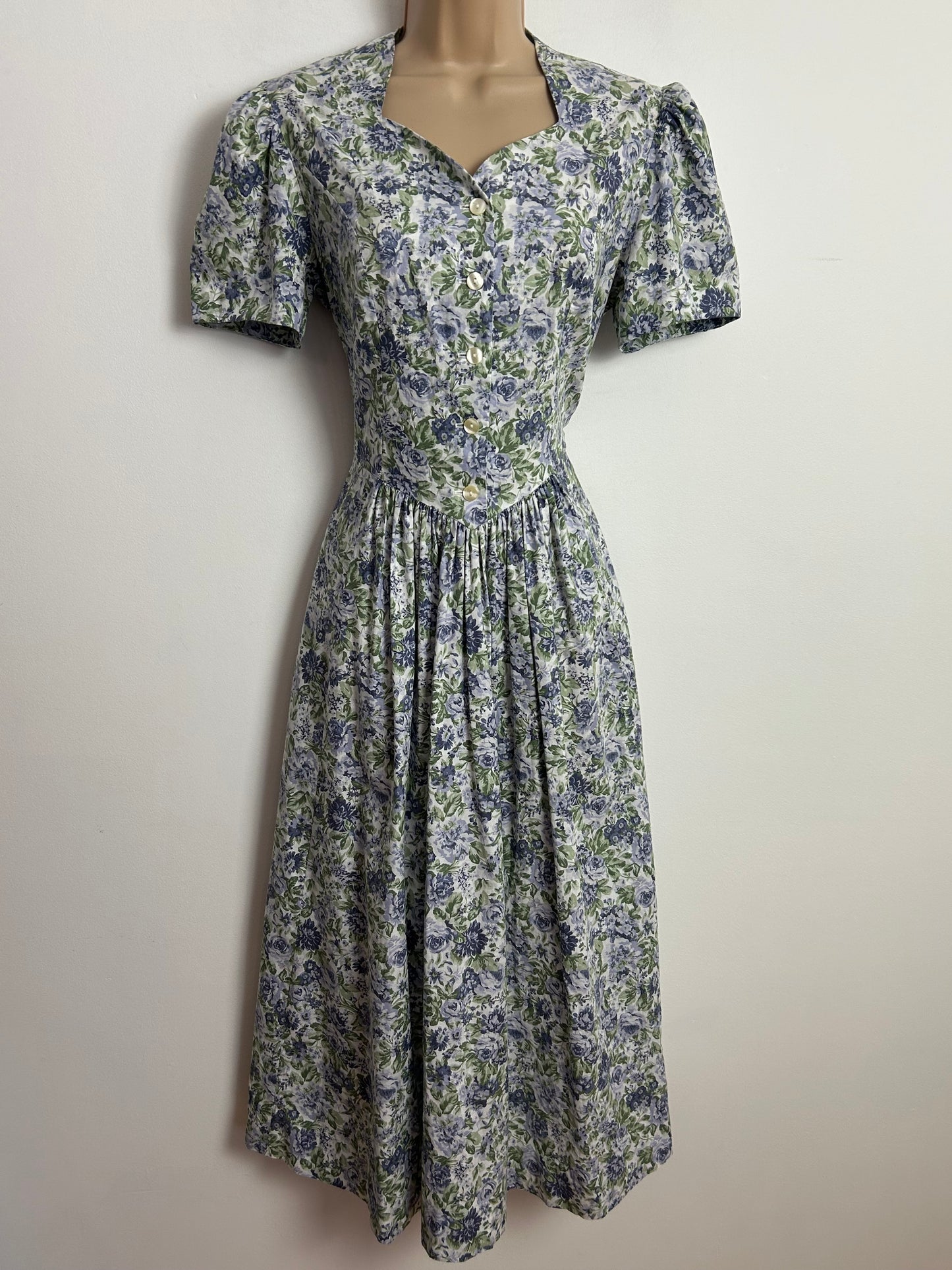 Vintage 1980s LAURA ASHLEY Size 8/10 (Size 12 On Label) White Blue & Green Floral Print Cotton Tea Dress
