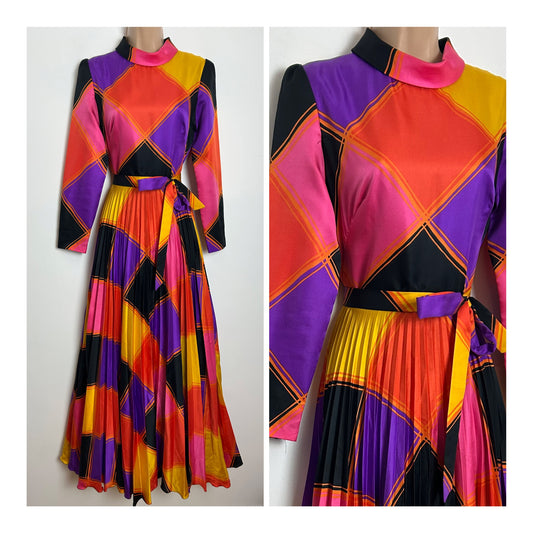 Vintage 1970s Size 10 Orange Pink Purple & Yellow Check Print Long Sleeve Belted Pleated Maxi Dress