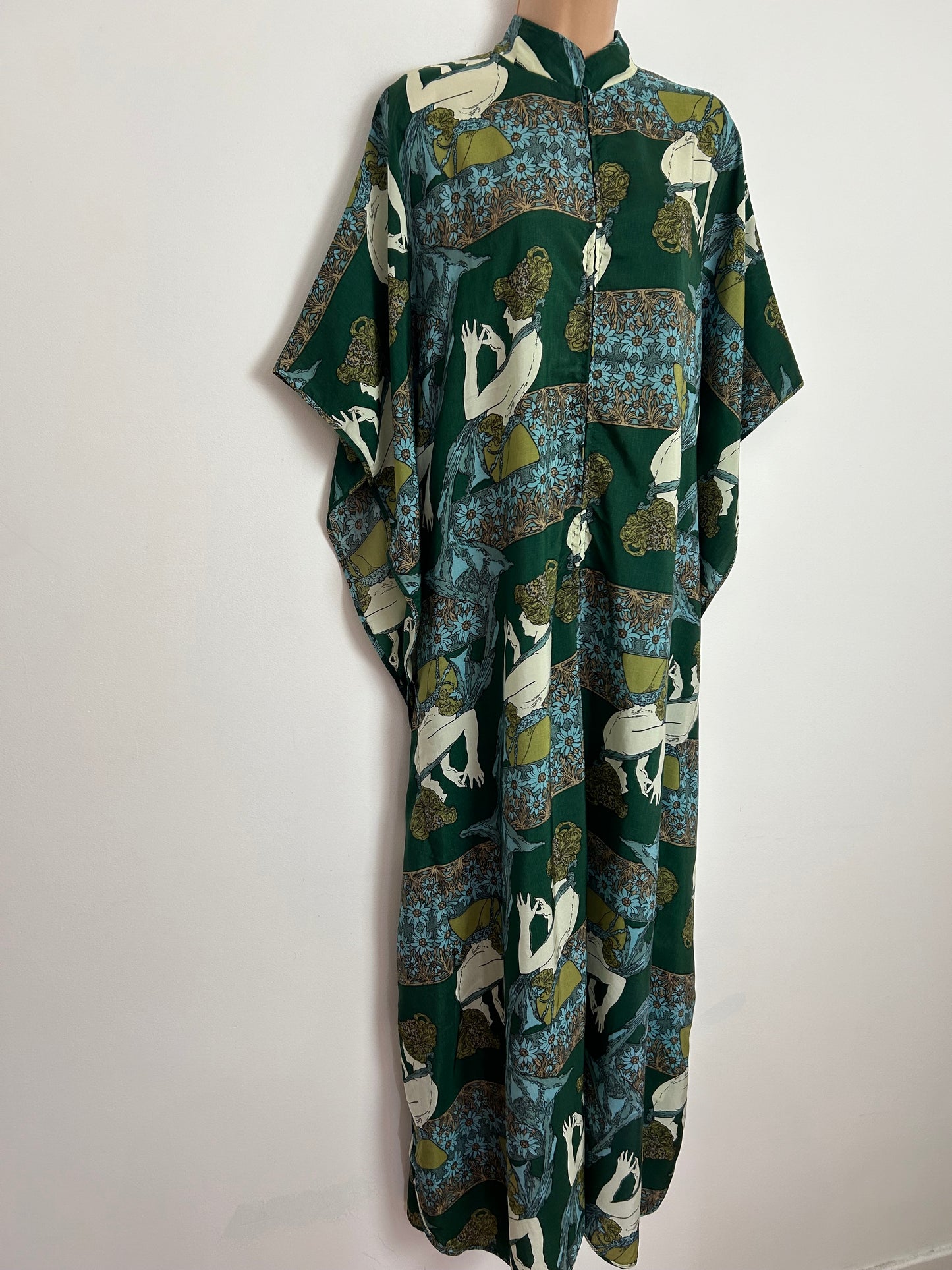 Vintage 1970s DEBENHAMS AMAZING One Size Up to 14 Dark Green Art Nouveau Lady Novelty Print Zip Fronted Kaftan