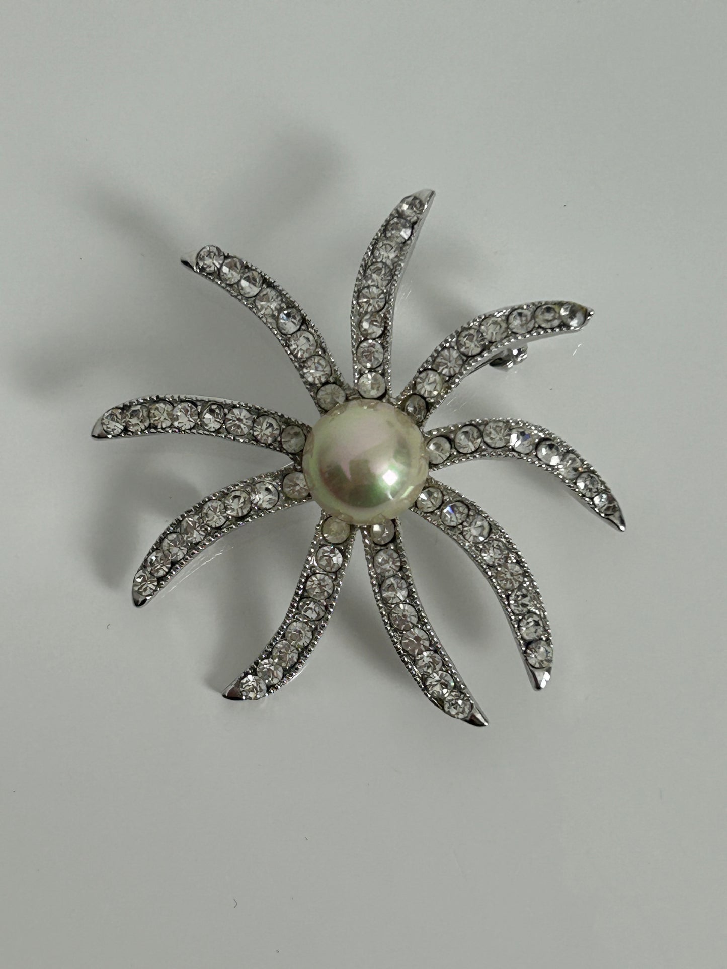Vintage Early 1960s Silver Tone Paste Diamante Set Stylised Starburst Floral Cocktail Brooch