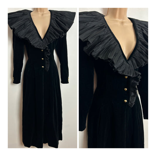 Vintage 1980s UK Size 12-14 Gorgeous Black Velvet Pleated Feature Collar Cocktail Party Dress