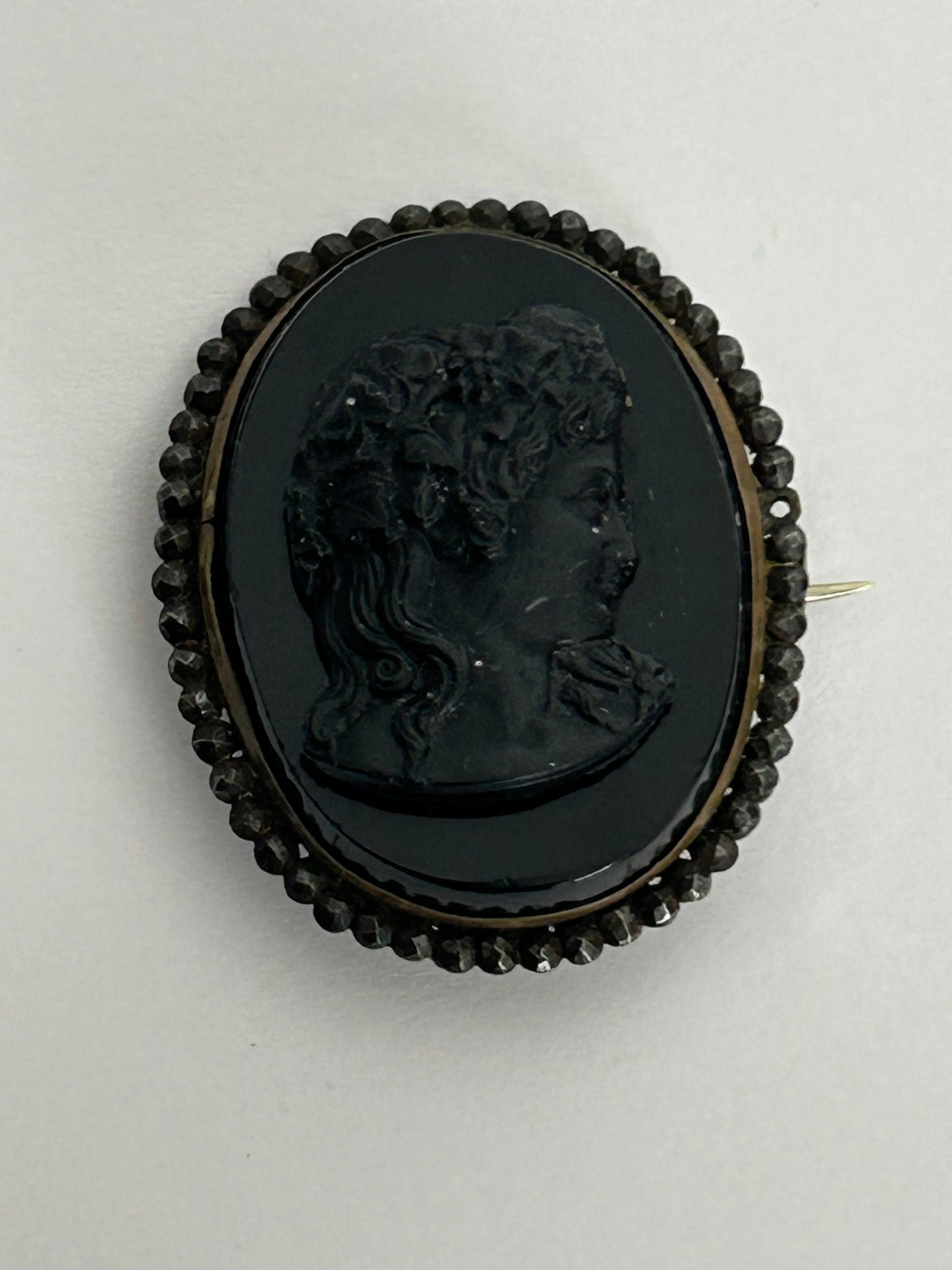 Antique Victorian Pinchbeck & Jet Mourning Cameo Brooch