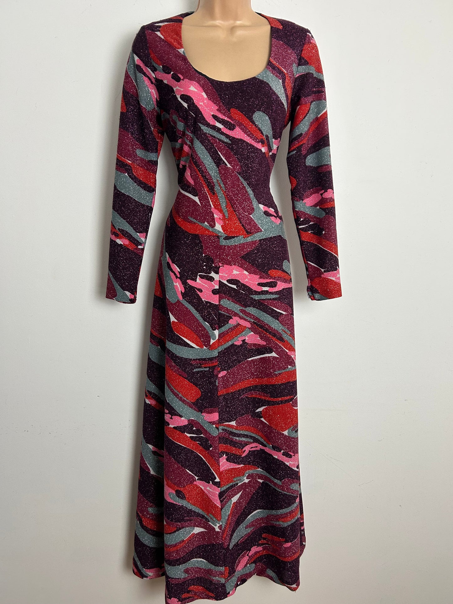 Vintage 1970s Size 10 Purple Maroon Pink & Red Abstract Print Lurex Occasion Maxi Dress