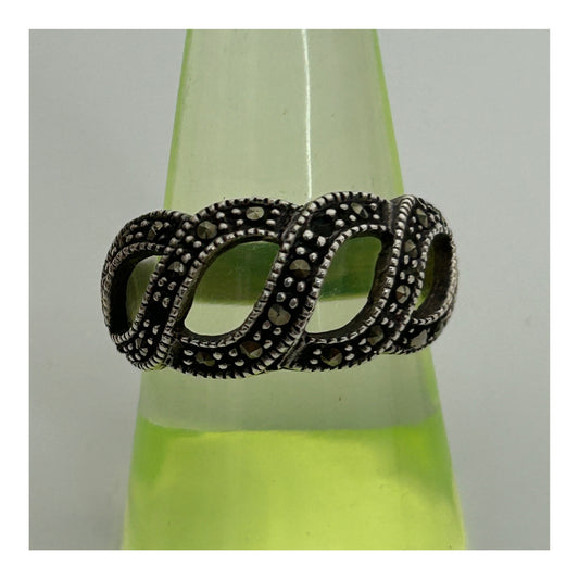 Vintage Silver Mixed Metal Marcasite Cut Out Wave Design Ring Size O
