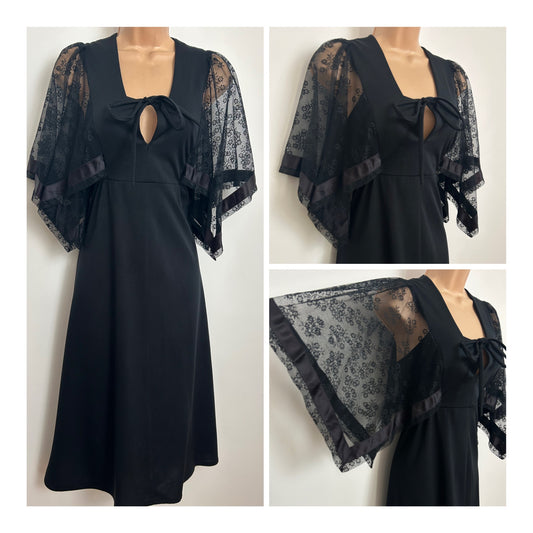 Vintage 1970s DL BARRON Size 8-10 Black Tie Front Lace Short Wide Floaty Square Sleeve Midi Dress