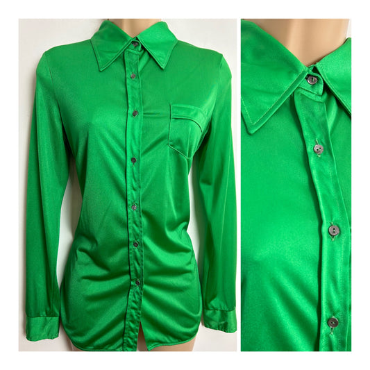 Vintage 1970s UK Size 8 Green Long Sleeve Pocket Detail Split Side Shirt