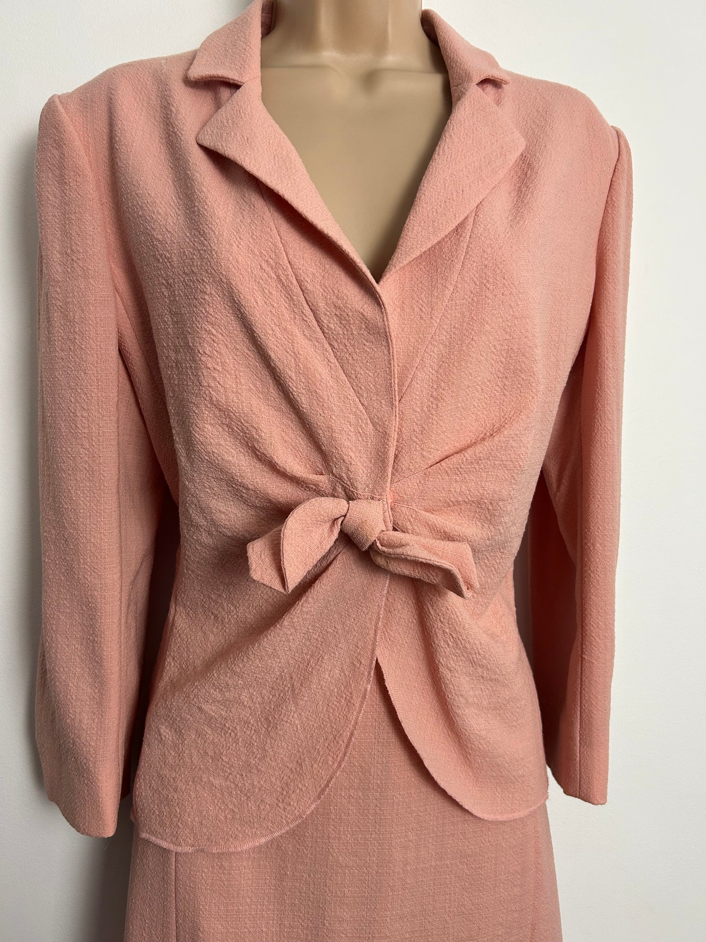 Vintage 1990s MOSCHINO CHEAP & CHIC Size 12 Pale Pink Virgin Wool 40s Style Skirt Suit
