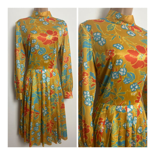Vintage Early 1970s D'ALLIARD'S Canada Size 10 Mustard Yellow Orange & Blue Floral Pleated Dress