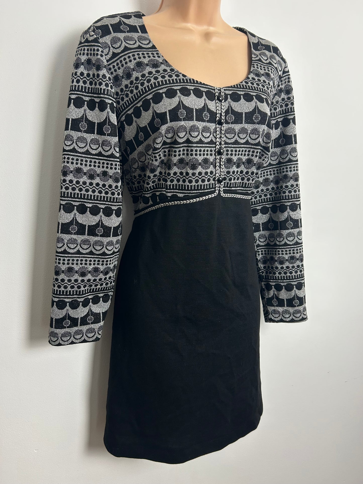 Vintage 1960s CLIFTON Size 14 Black & Metallic Silver Lurex Evening Mod Dress
